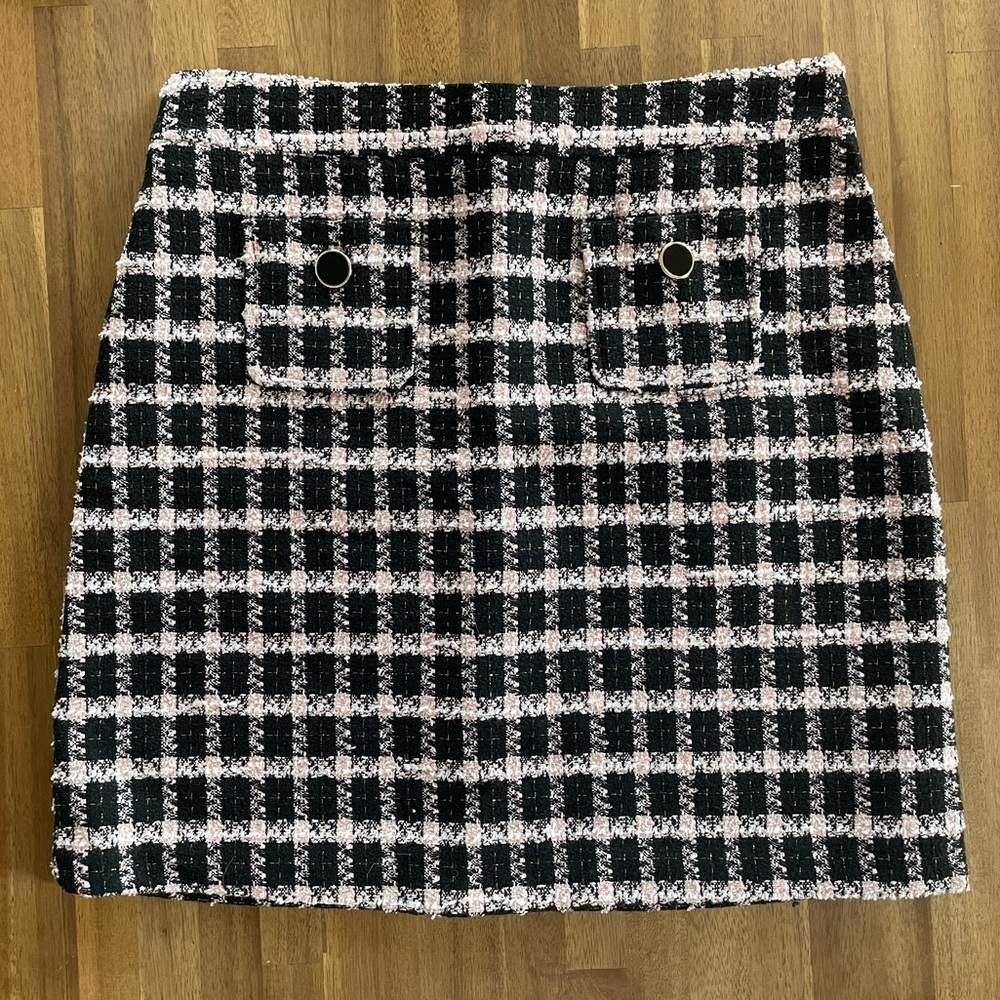 Chic Black and White Checkered Mini Skirt